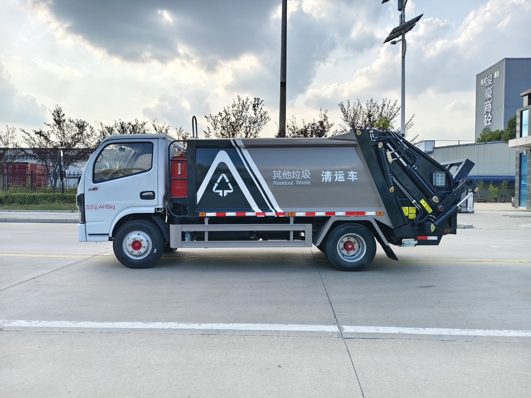 地库版蓝牌压缩垃圾车